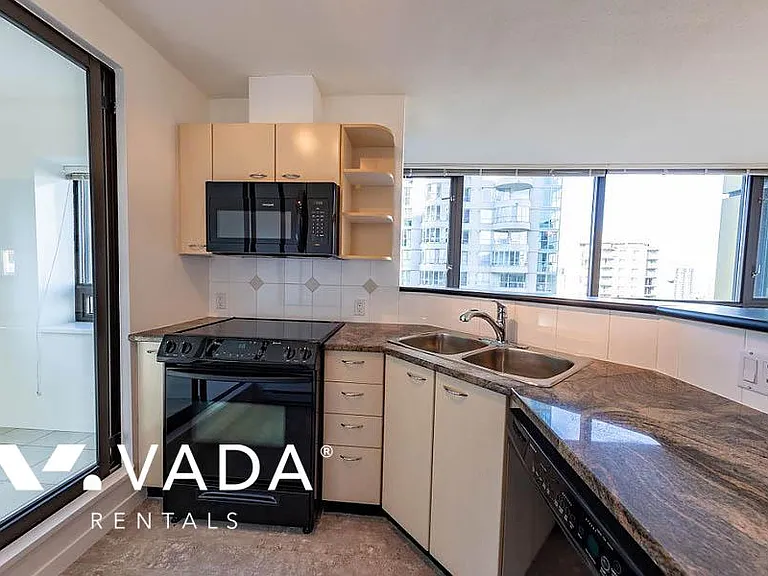 1331 Alberni St #1510 — Photo 6