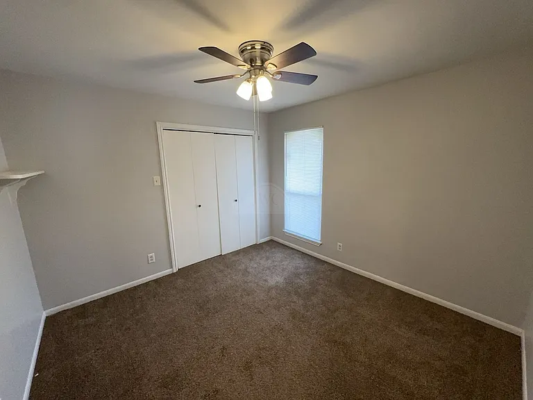 1704 Big Bend Dr — Photo 16