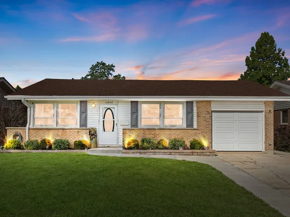 12828 Terrace Ln, Crestwood, IL 60418