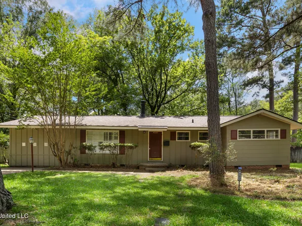 4327 Manhasset Dr, Jackson, MS 39211