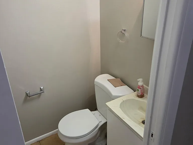 979 S Lake St #3 — Photo 5