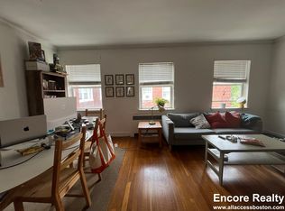 20 Fairbanks St APT 8, Brookline, MA 02446
