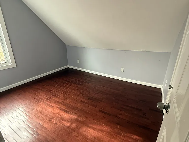 814 Summer St #2 — Photo 8