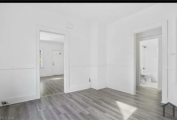3 bed, 2505 sqft, $1,300 — Photo 4