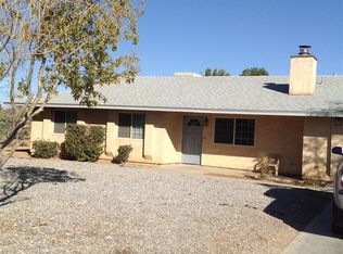 15815 Winnebago Rd, Apple Valley, CA 92307
