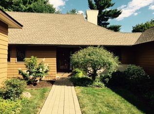 18 Wyndcliffe Park, Bloomfield, CT 06002