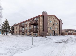 1129 22nd St S #B-14, Fargo, ND 58103