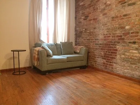 Rented by Compass | media 14