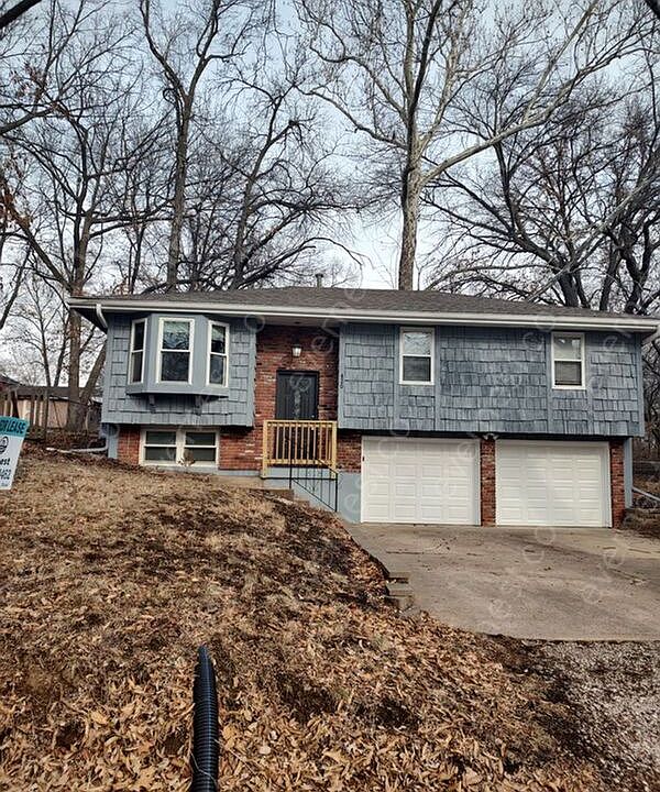 1st image of 420 NW 78th Ter