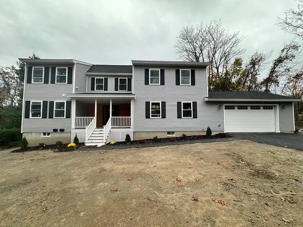 51 Woodbine St, Chelmsford, MA 01824