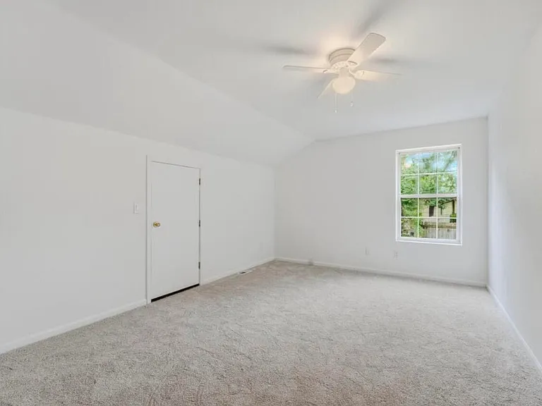 1515 Mills Dr — Photo 12