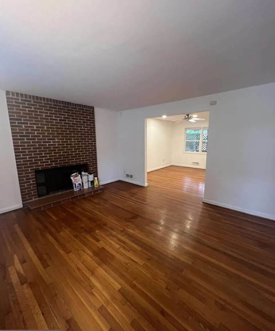 3 bed, 2.0 bath, 1330 sqft, $2,300 — Photo 4
