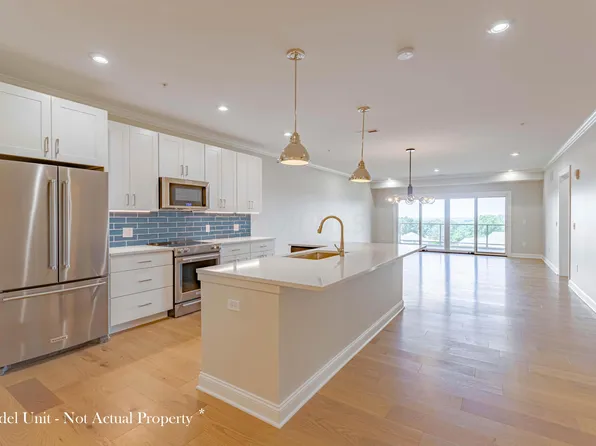 5189 Highpointe Lakes Dr #8403, Westerville, OH 43081