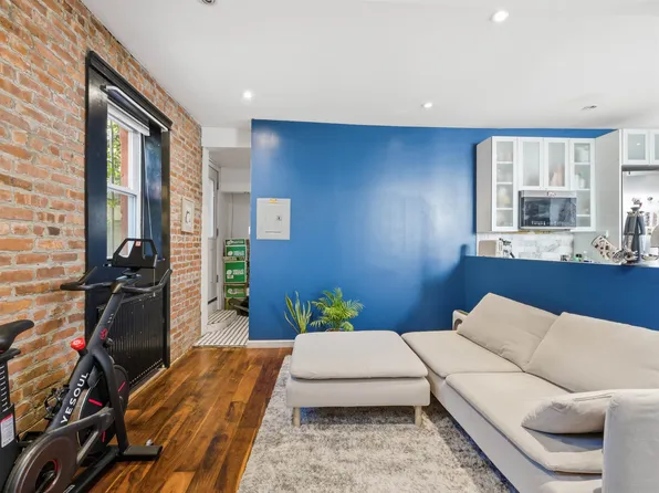 158 New York Avenue image 4 of 15