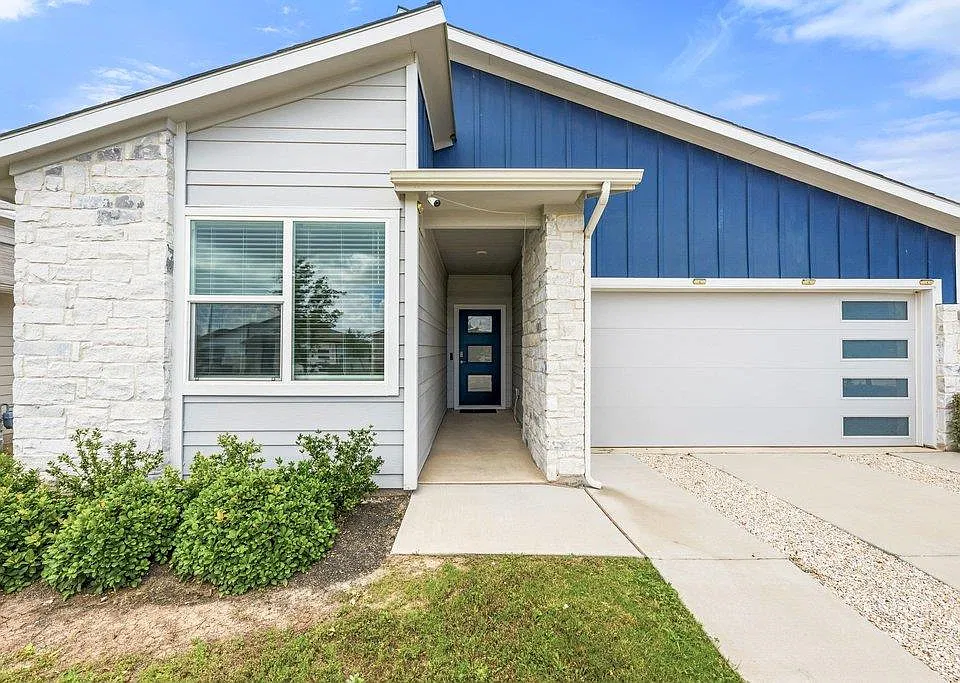 13704 Bavarian Forest Dr