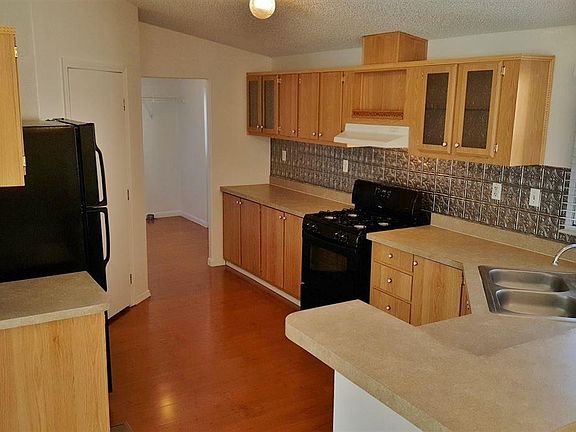 3rd image of 305 Washington Ave