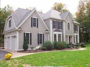 260 Deercliff Rd, Avon, CT 06001