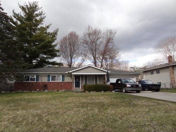 1st image of 47365 Nita St