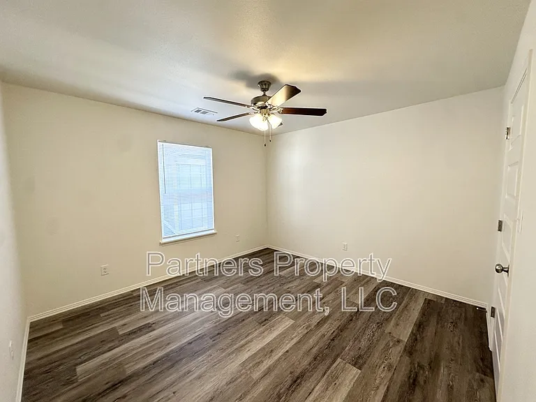 821 S Benchmark Ln #2 — Photo 14