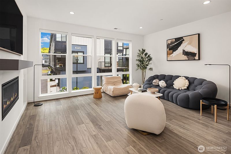 3rd image of 21708 24th Avenue SE #B