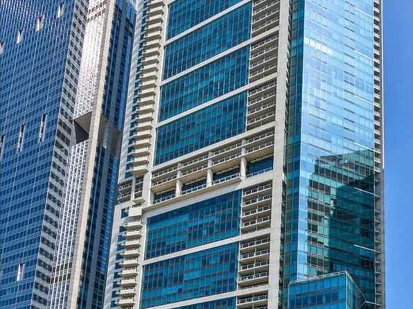 340 E Randolph St APT 4802, Chicago, IL 60601