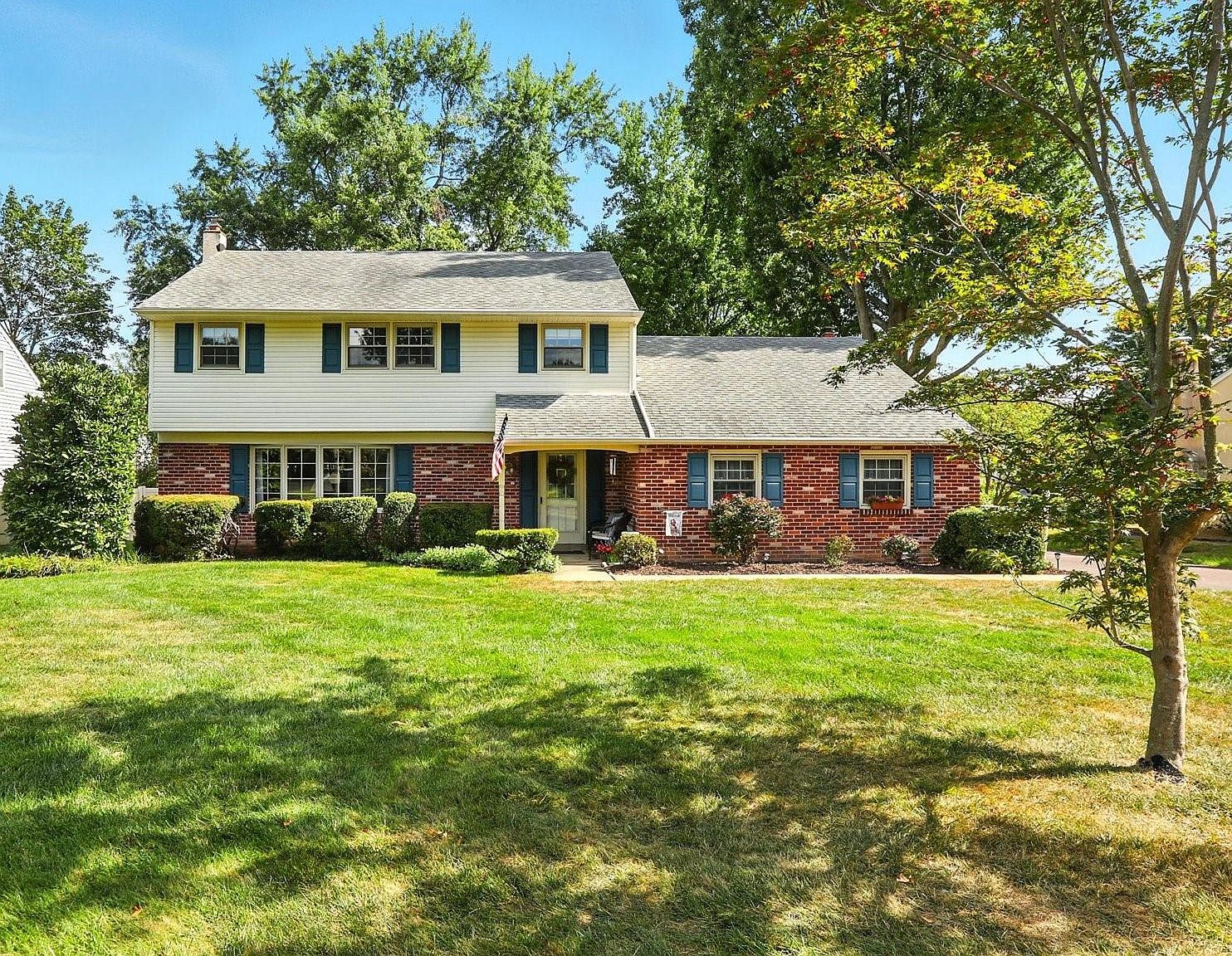 ぽんず　House on the hill 6a0f64439ac4211776b5c3a07e669a