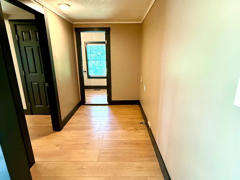 604 McCurdy Rd — Photo 18