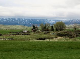 470 Beaver Creek Rd, Sheridan, WY 82801