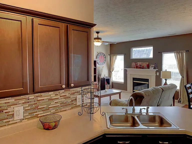5201 Stable Dr — Photo 7