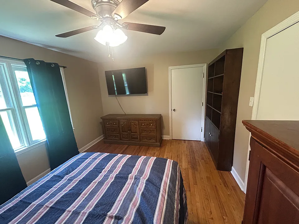 222 Georgia Ave #2