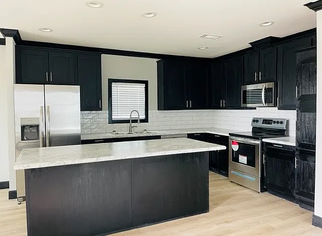 756 Hollow Ln — Photo 4