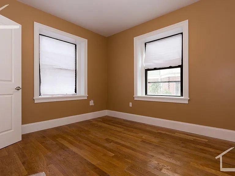 33 Linden St #1 — Photo 6