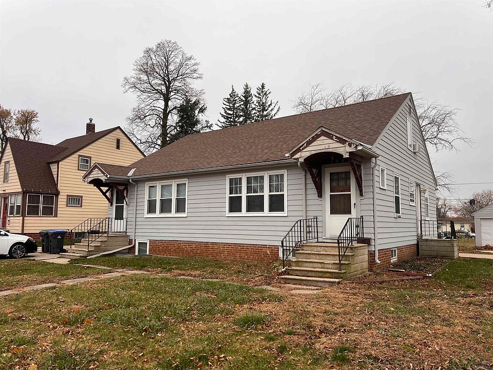 1st image of 1006 & 1008 N Lake Ave