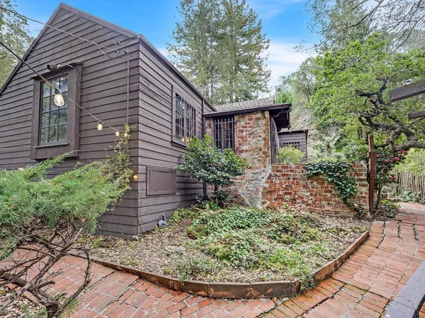6110 Thornhill Drive, Oakland, CA 94611