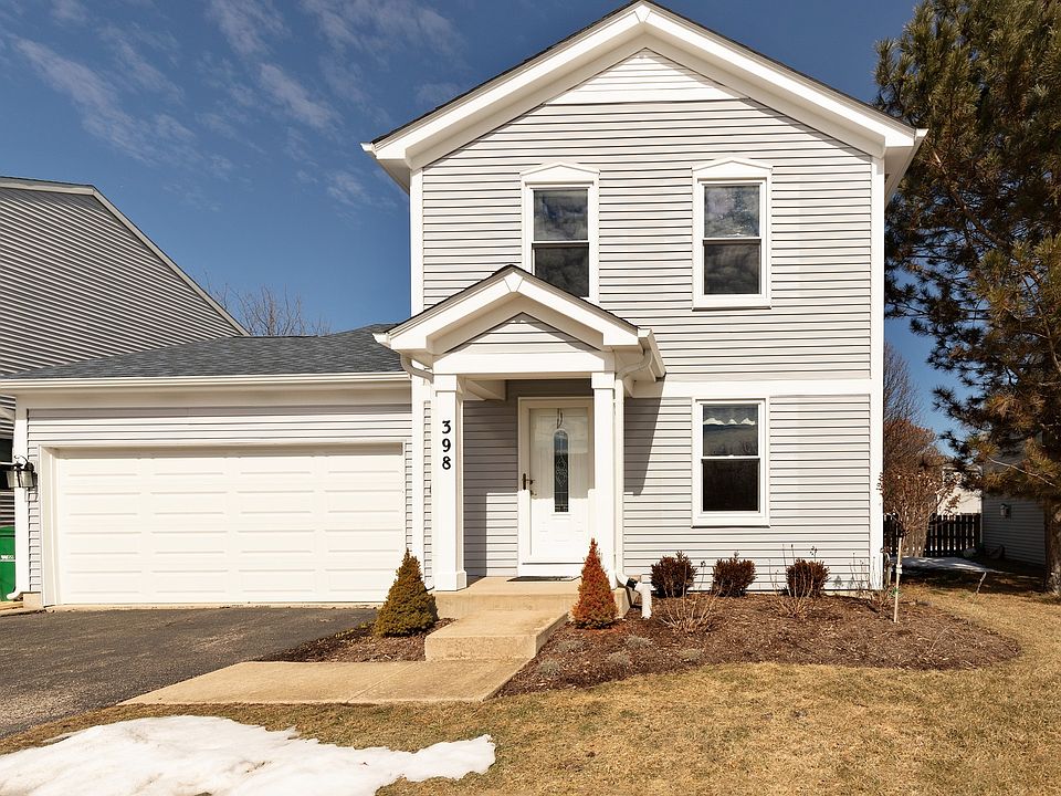 1st image of 398 E Quaker Hollow Ln