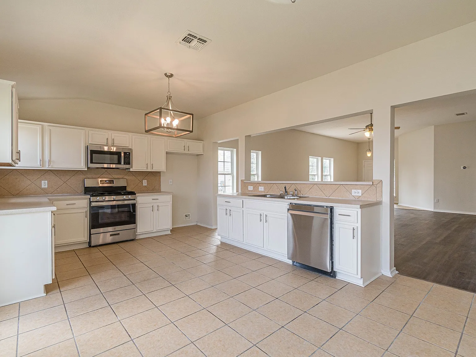 13803 Laramie Hill - 1 — Photo 3
