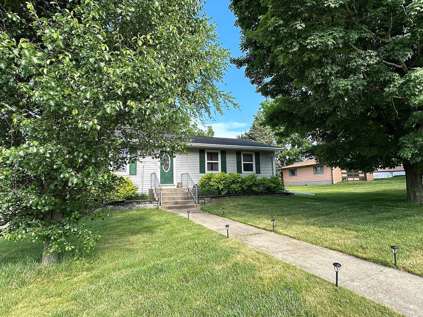 50 S Cedar St, Cedarville, IL 61013 Zillow