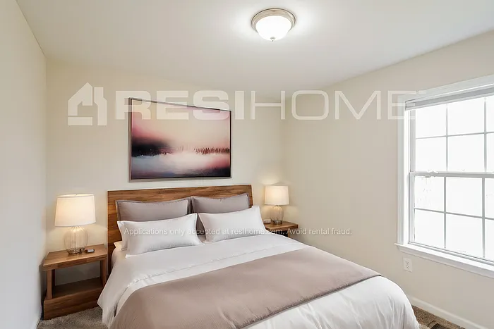 1607 Wellington Dr — Photo 9
