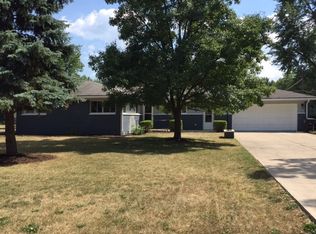 6730 Lawnwood Dr, Fort Wayne, IN 46815