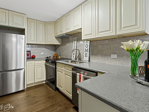 5th image of 830 Elder Rd #B114