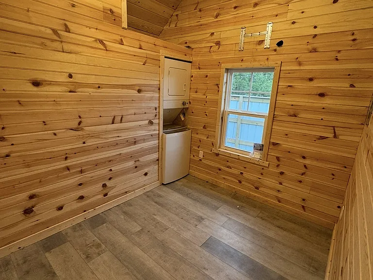 62 Railroad Dr — Photo 6