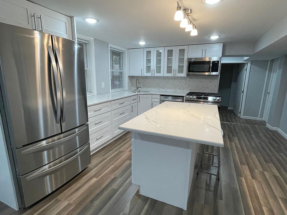 1st image of 124 Sherman Pl