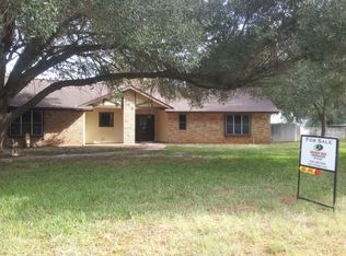 175 Encino Dr, Pearsall, TX 78061