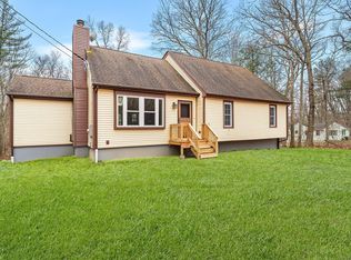 445 Turnpike Rd, Ashford, CT 06278