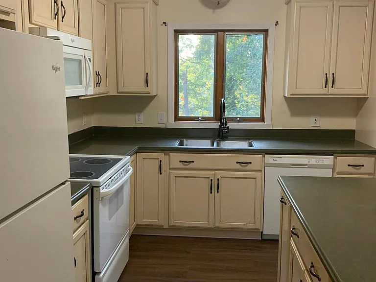 171 Mill St — Photo 18