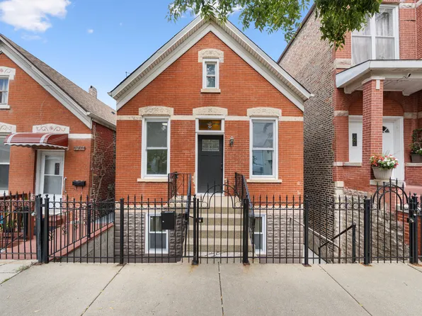 2042 W Coulter St, Chicago, IL 60608