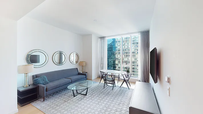 Sold by LEVEN Real Estate | media 2