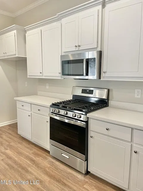 4 bed, 1600 sqft, $2,250 — Photo 4