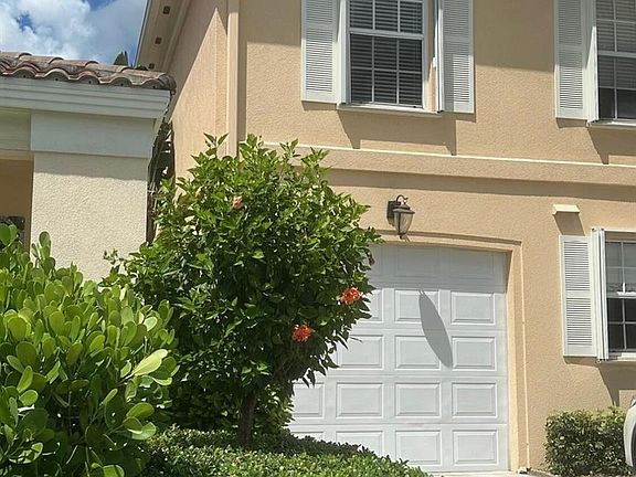 2nd image of 2077 Tigris Dr