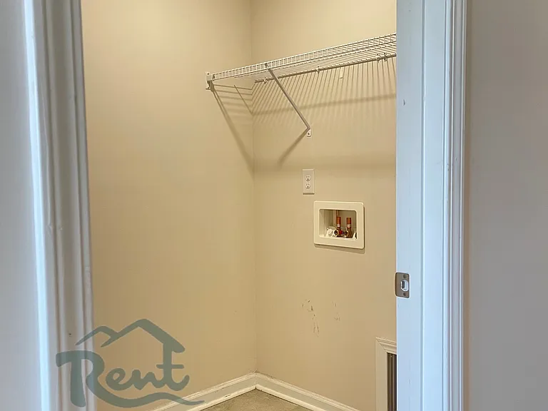 146 Creekview Rd #1 — Photo 31